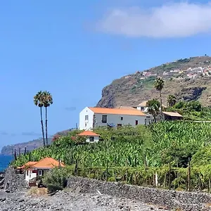 Faja Dos Padres Holiday home